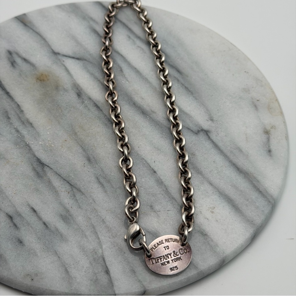 TIFFANY & CO. RETURN TO TIFFANY OVAL TAG CHOKER NECKLACE – STERLING SILVER - Picture 5 of 6